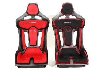 KevMannz Matte Carbon Fiber Bucket Seat GT-Max for Audi R8 2nd generation, featuring bespoke Alcantara padding, embossed Auto rings logo on the headrest, and R8 logo stitching on the backrest padding, with a unique twist: left and right sides boast different colors.