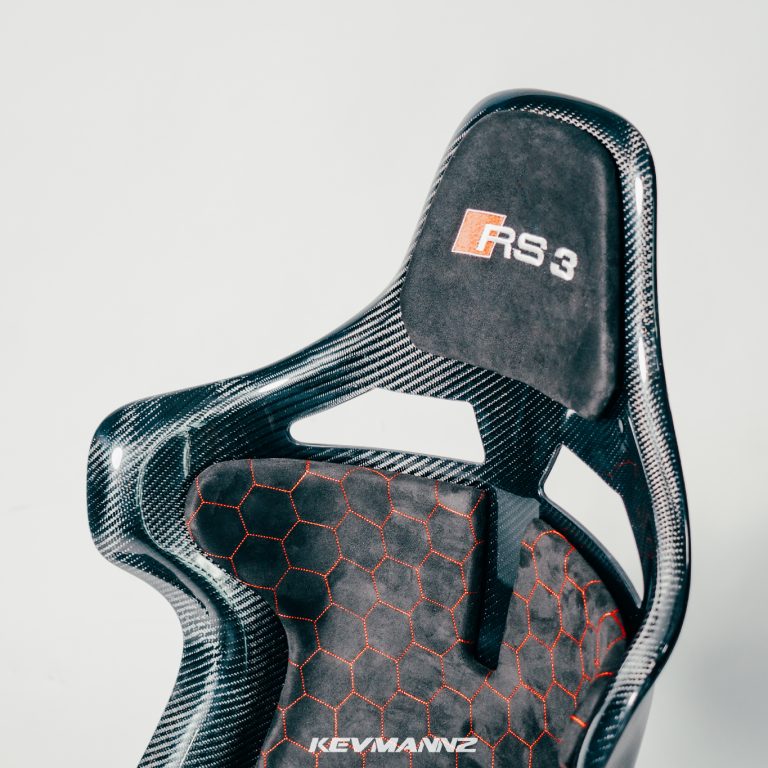 Carbon Fiber Seat V5.0 with Black Alcantara Padding RS3